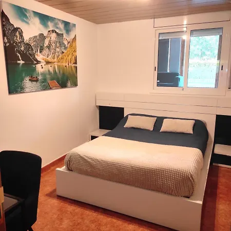 Privado Con Entrada Independiente En Caldes De Malavella * Gerona
